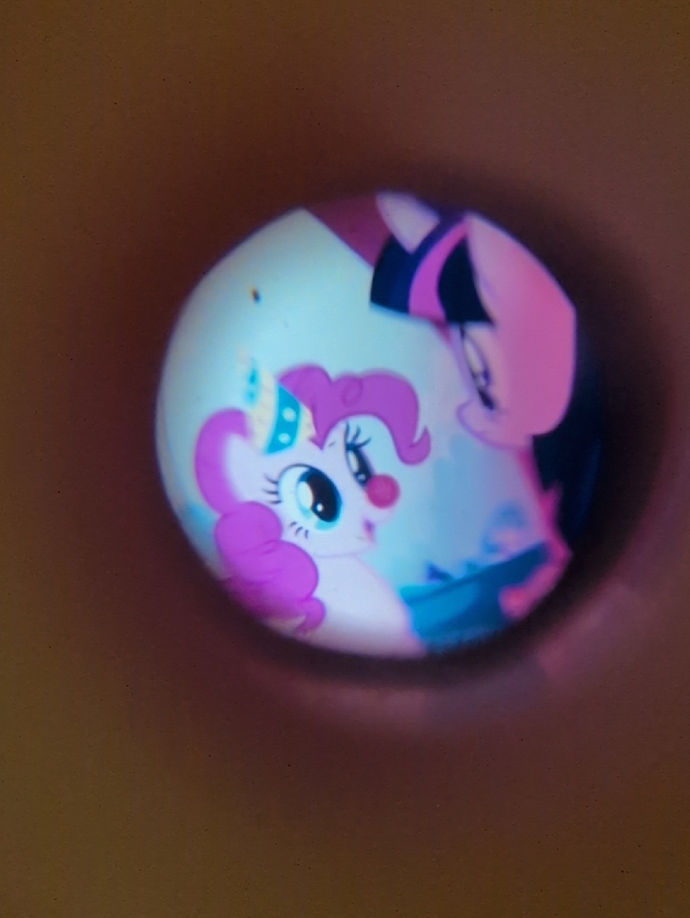 My Little Pony Pinkie Pie Explore Equestria Magical Scene 3" Brushable Hair 2010 - Picture 6 of 6
